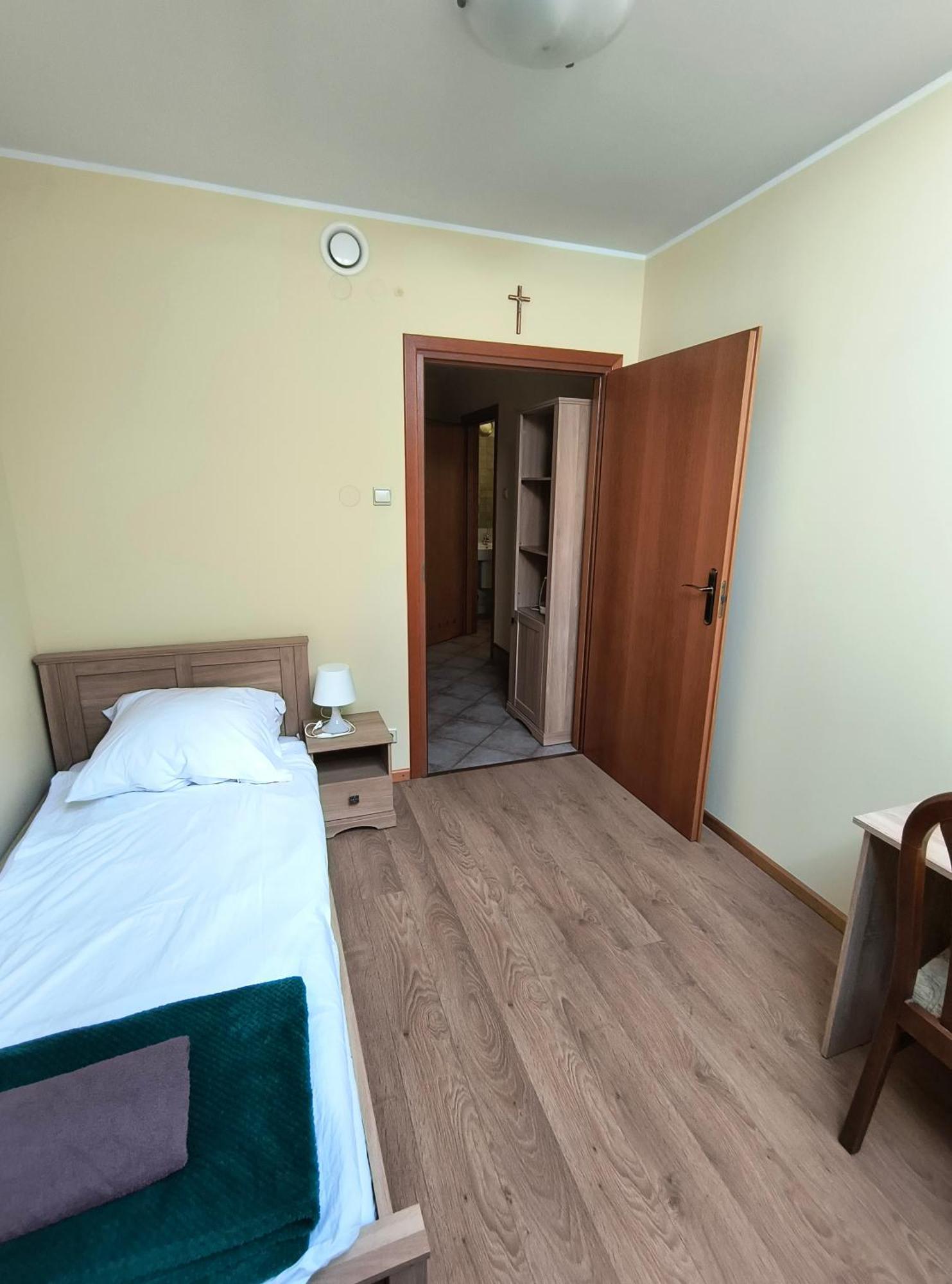 Dobry Zakatek Dom Rekolekcyjny Konstancin-Jeziorna Exterior foto